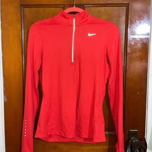 Nike top